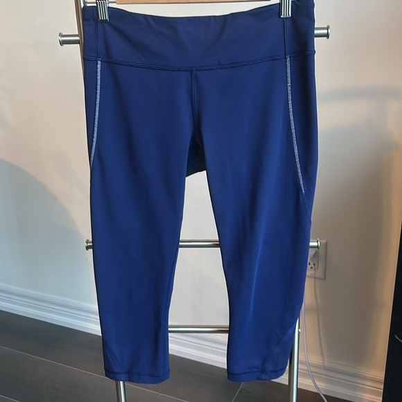 Lululemon Blue On Track Crop Leggings 19" Hero Blue Women size 8 - Picture 8 of 16